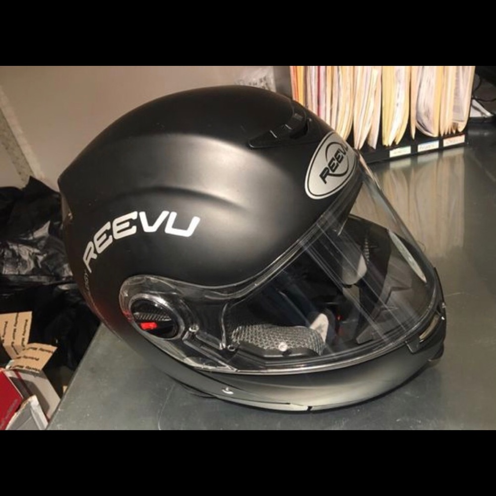 Reevu FSX1M flip-up helmet